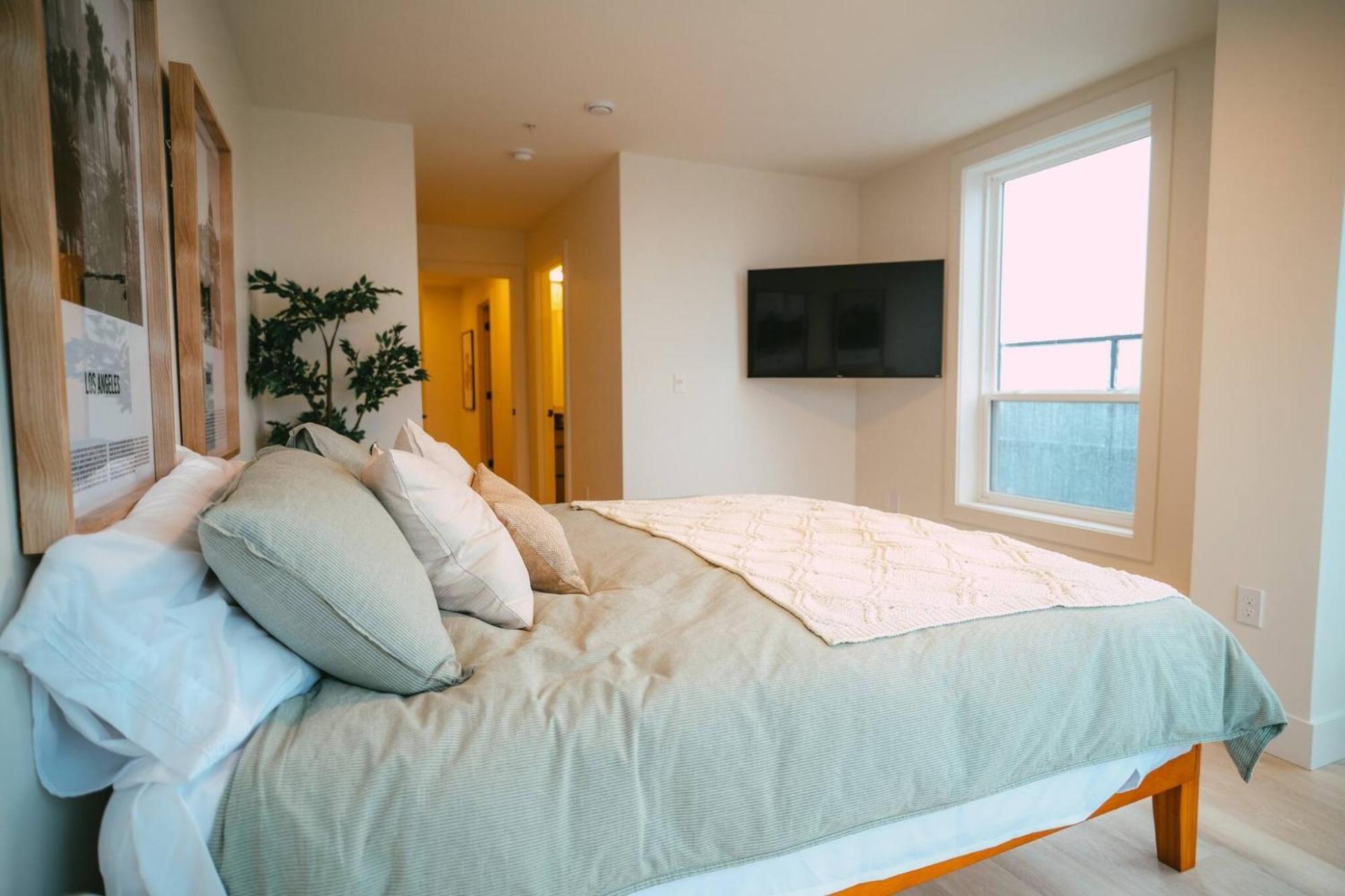 Chic Cozy Retreat - 2Br - Stunning North End Views Lägenhet Halifax Exteriör bild